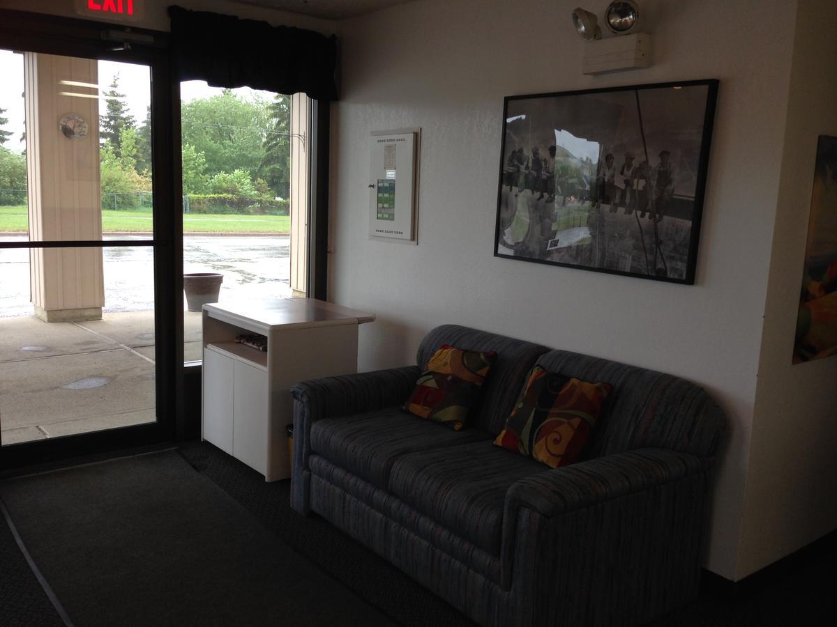 Plains Motor Inn Stettler Εξωτερικό φωτογραφία