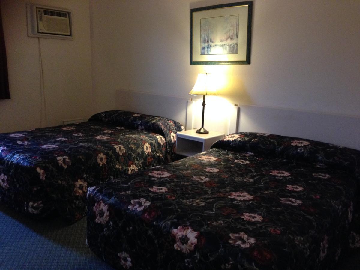 Plains Motor Inn Stettler Εξωτερικό φωτογραφία