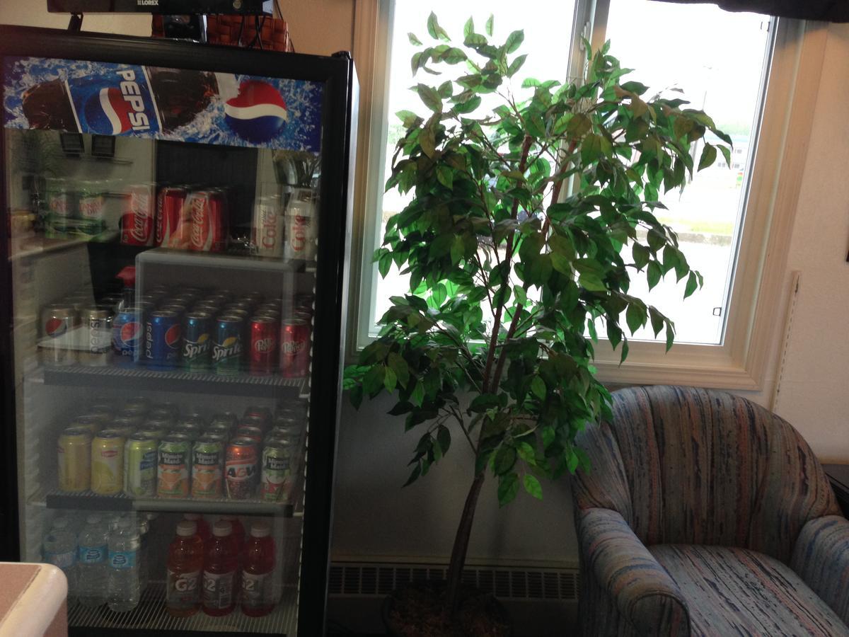 Plains Motor Inn Stettler Εξωτερικό φωτογραφία