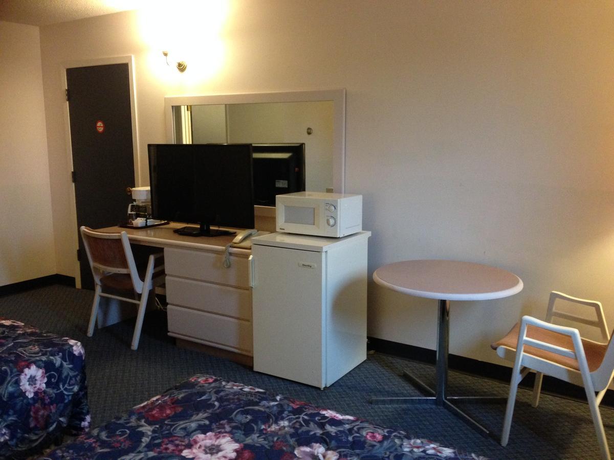 Plains Motor Inn Stettler Εξωτερικό φωτογραφία